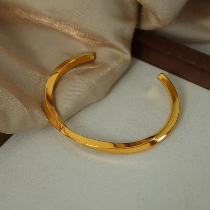 Casual Simple Style Classic Style Solid Color Titanium Steel Plating 18k Gold Plated Bangle