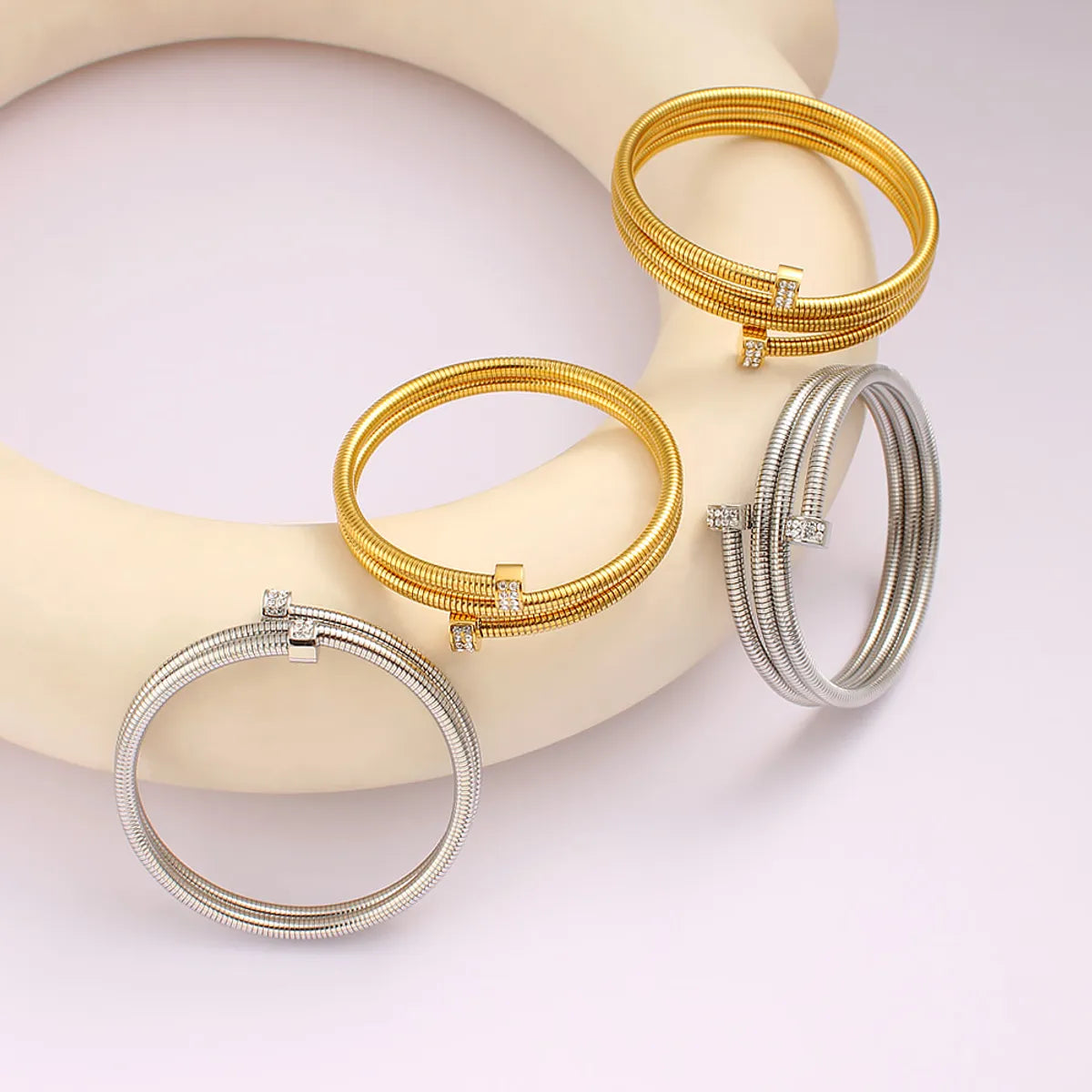 Casual Simple Style Commute Circle Round 304 Stainless Steel 18K Gold Plated Rhinestones Bangle In Bulk