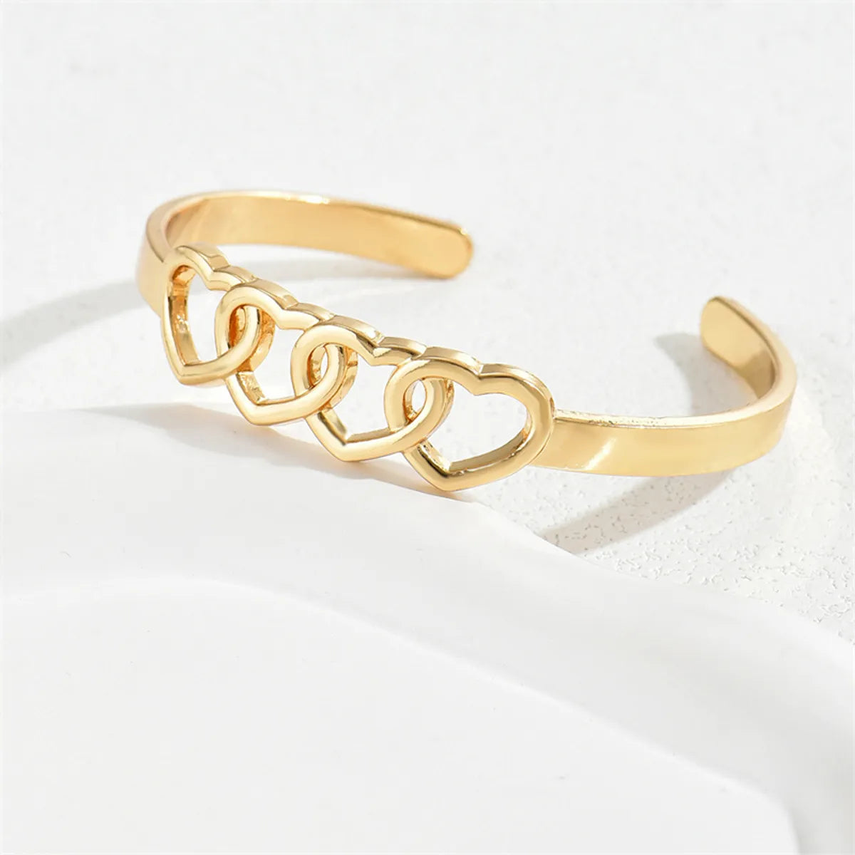 Casual Simple Style Commute Heart Shape Alloy Wholesale Cuff Bracelets