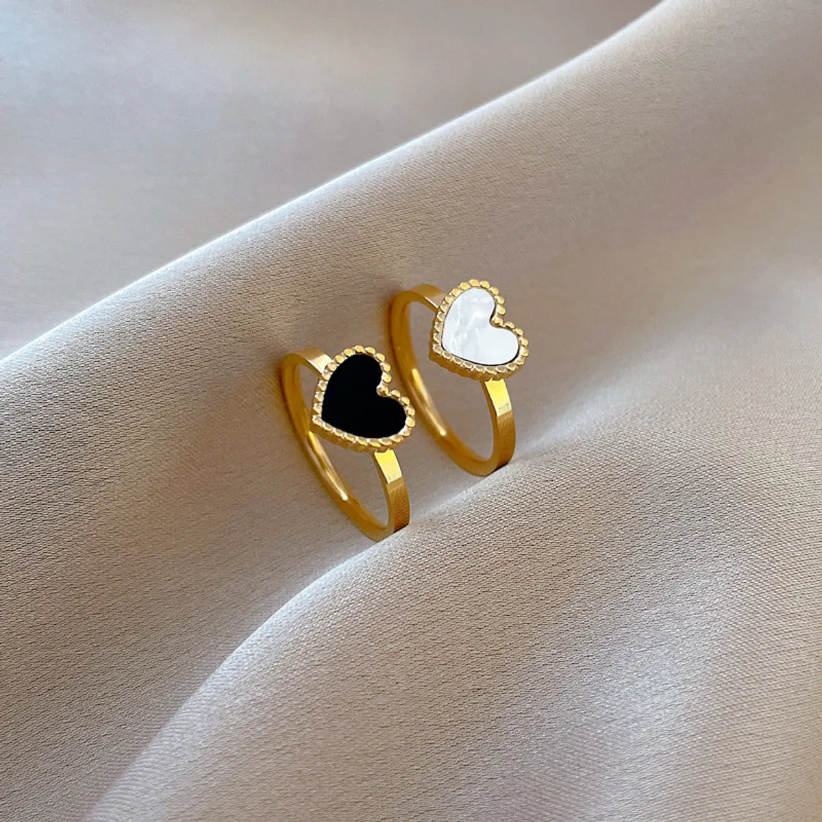 Casual Simple Style Commute Heart Shape Titanium Steel Inlay Shell Rings