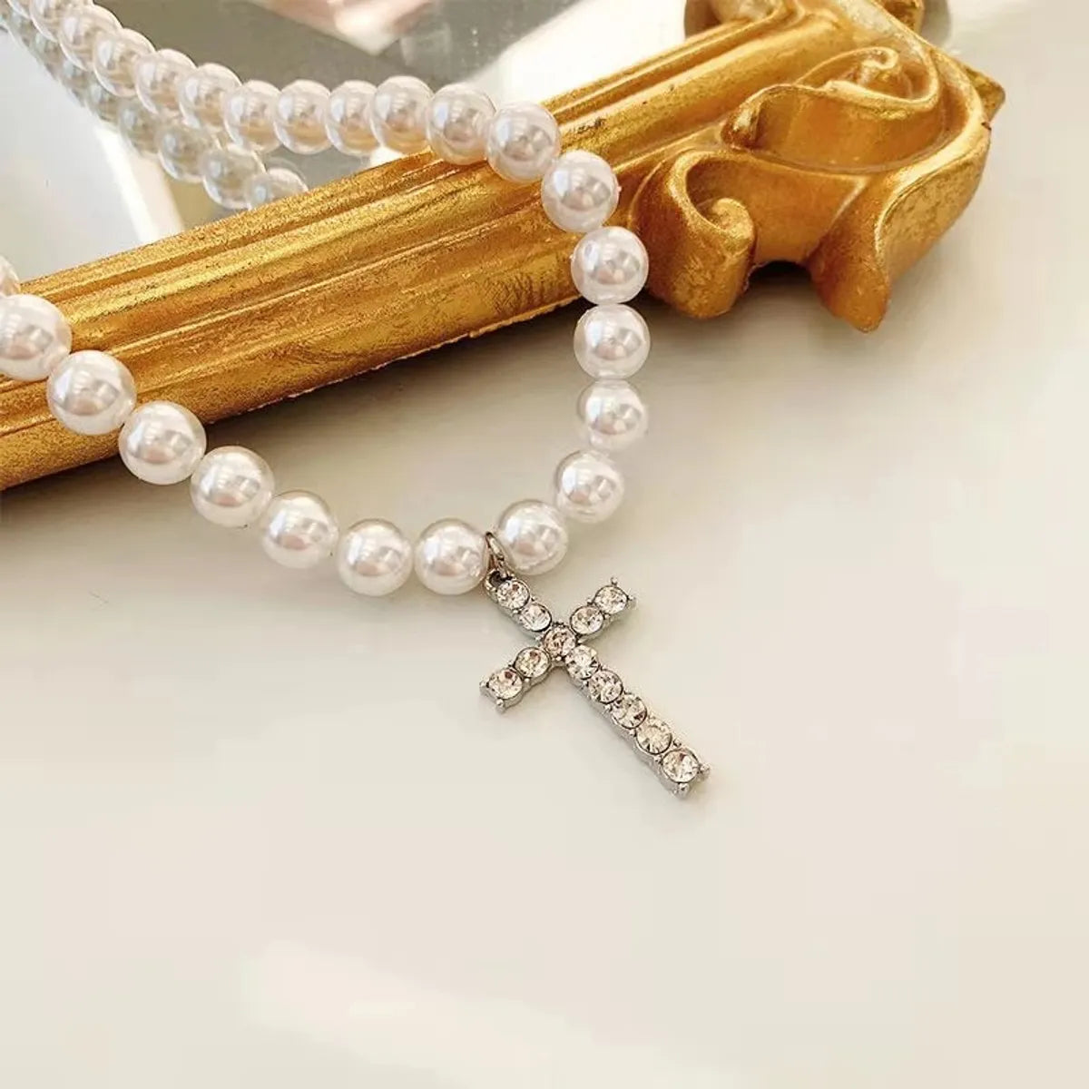 Casual Simple Style Cross Imitation Pearl Alloy Beaded Plating Inlay Rhinestones Men'S Pendant Necklace Long Necklace