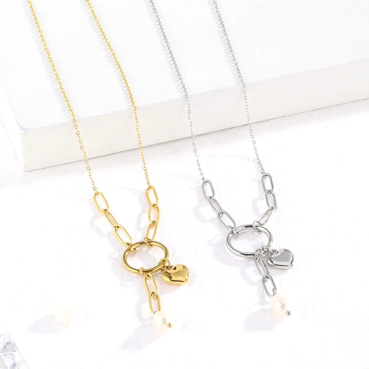 Casual Simple Style Heart Shape Solid Color Stainless Steel Pearl Plating 14k Gold Plated Pendant Necklace