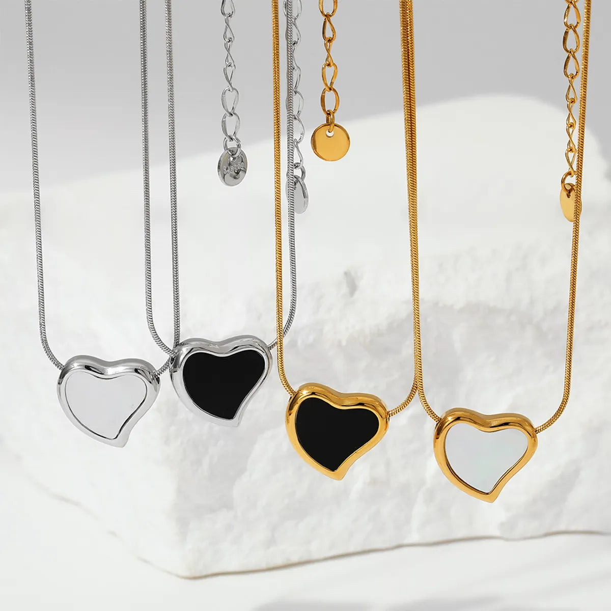 Casual Simple Style Heart Shape Stainless Steel Plating Inlay Artificial Gemstones Gold Plated Necklace