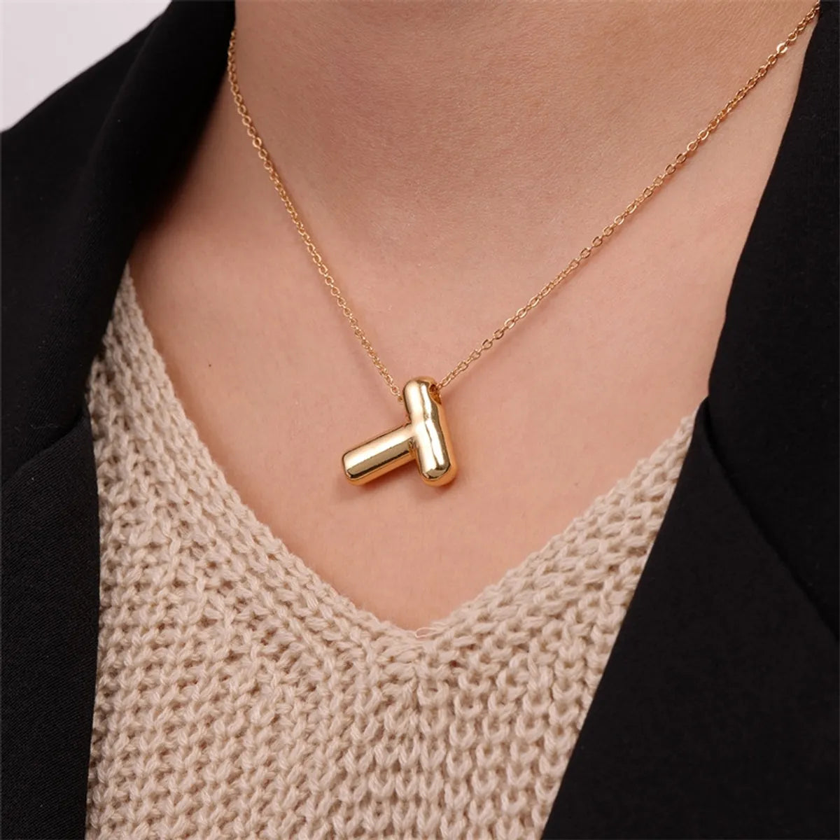 Casual Simple Style Letter Copper Pendant Necklace In Bulk