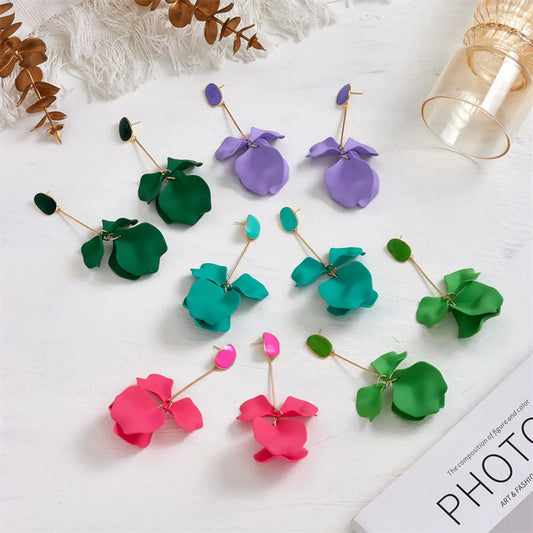 1 Pair Casual Simple Style Petal Stoving Varnish Arylic Drop Earrings