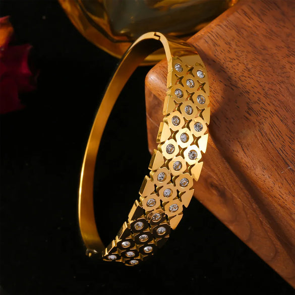 Casual Simple Style Round 304 Stainless Steel 18K Gold Plated Rhinestones Bangle In Bulk