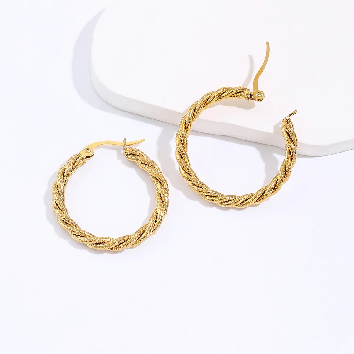 1 Pair Casual Simple Style Round Plating 201 Stainless Steel 18K Gold Plated Hoop Earrings