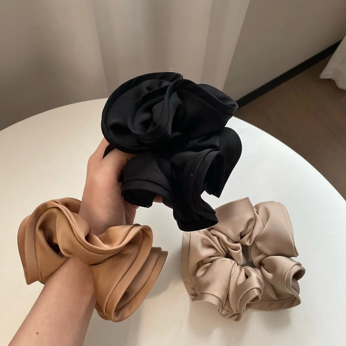 Women'S Casual Simple Style Solid Color Cloth Handmade Hair Tie