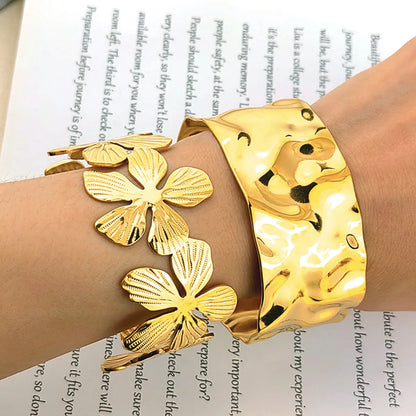 Casual Simple Style Solid Color Flower Butterfly 304 Stainless Steel 18K Gold Plated Bangle In Bulk