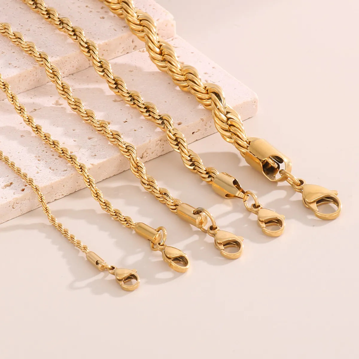 Casual Simple Style Solid Color Stainless Steel Titanium Steel Plating Gold Plated Necklace