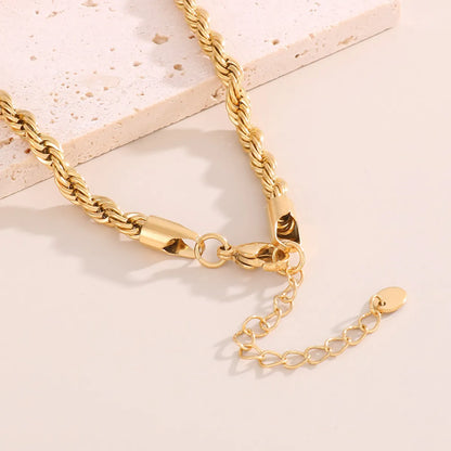 Casual Simple Style Solid Color Stainless Steel Titanium Steel Plating Gold Plated Necklace