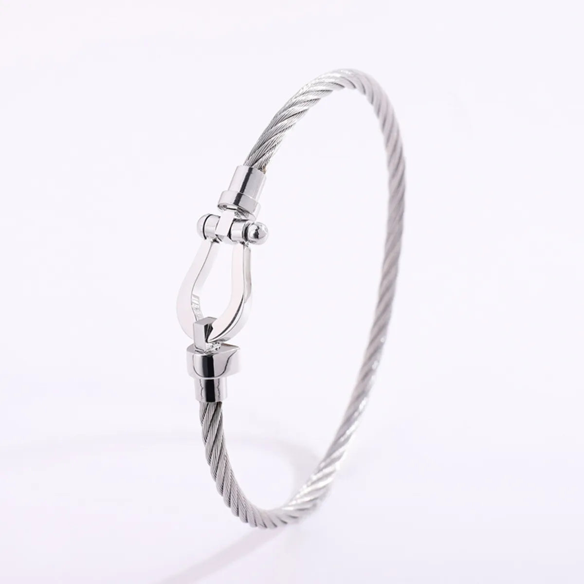 Casual Simple Style Solid Color Titanium Steel Bangle In Bulk