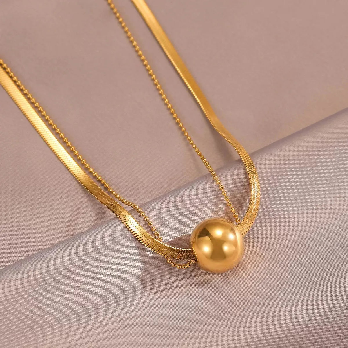 Casual Simple Style Solid Color Titanium Steel Plating 18k Gold Plated Necklace