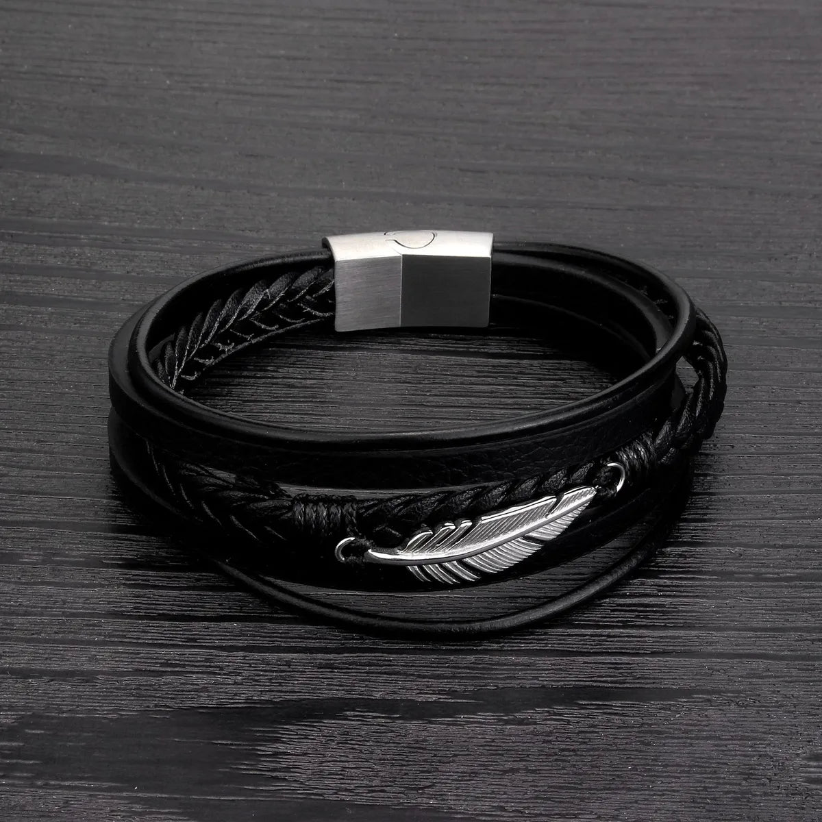 Casual Solid Color 304 Stainless Steel Pu Leather Plating Men'S Bangle