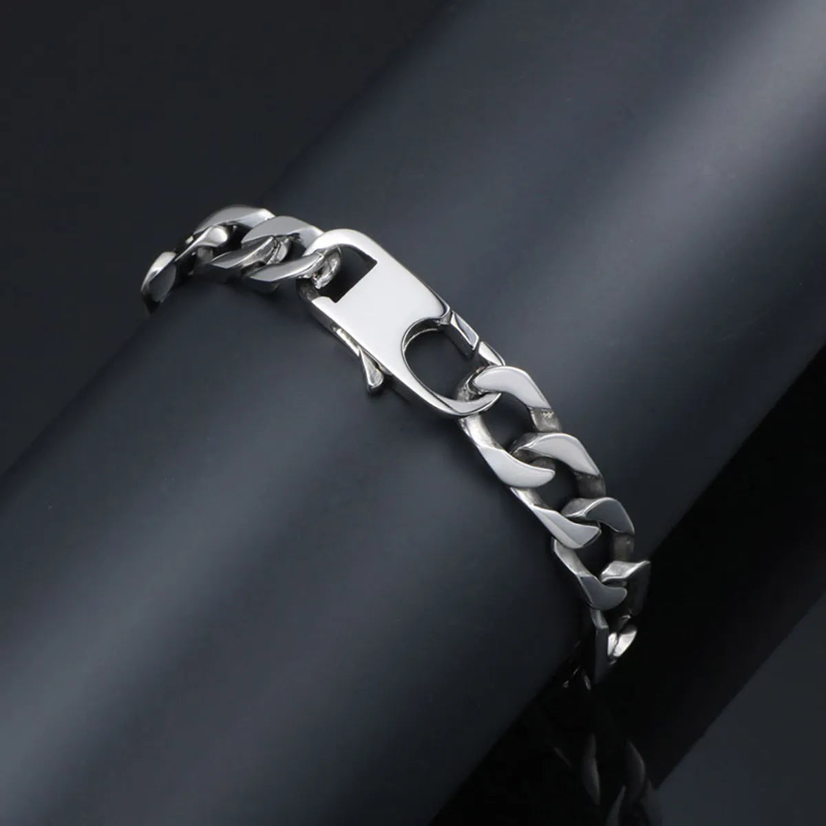 Casual Solid Color Titanium Steel Polishing Chain Bracelets