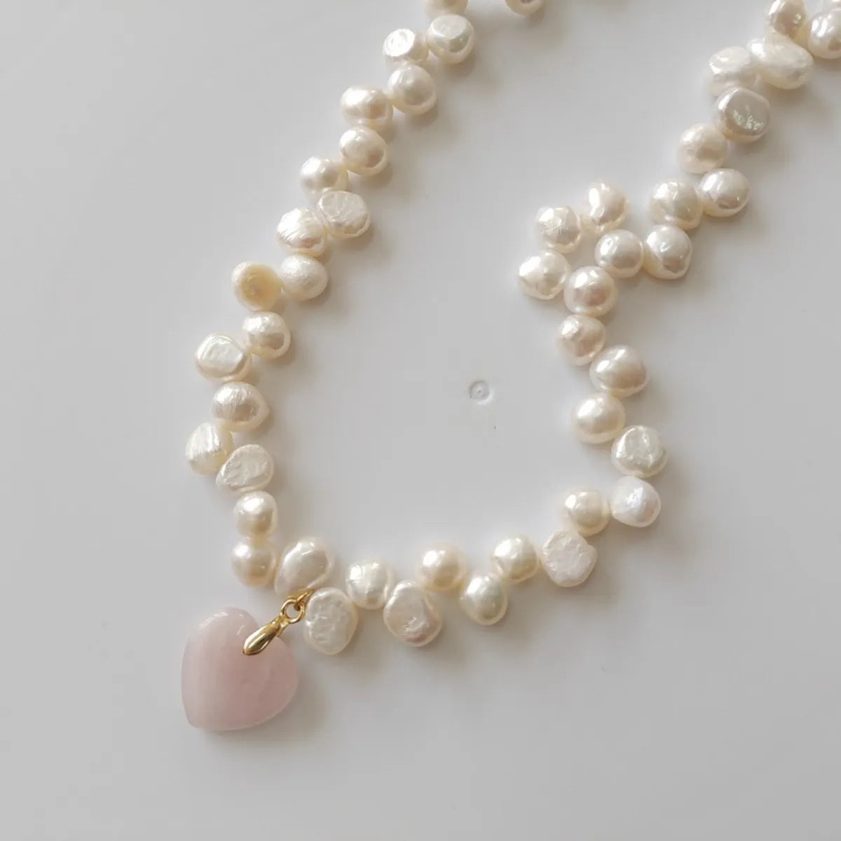 Casual Sweet Heart Shape Natural Stone Freshwater Pearl Beaded Plating Pendant Necklace