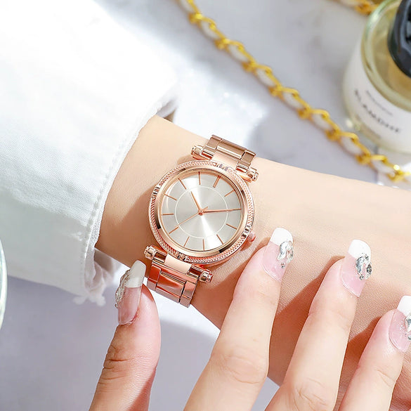 Casual Universal Quartz Watch With Alloy Case Iron Band And Round Dial