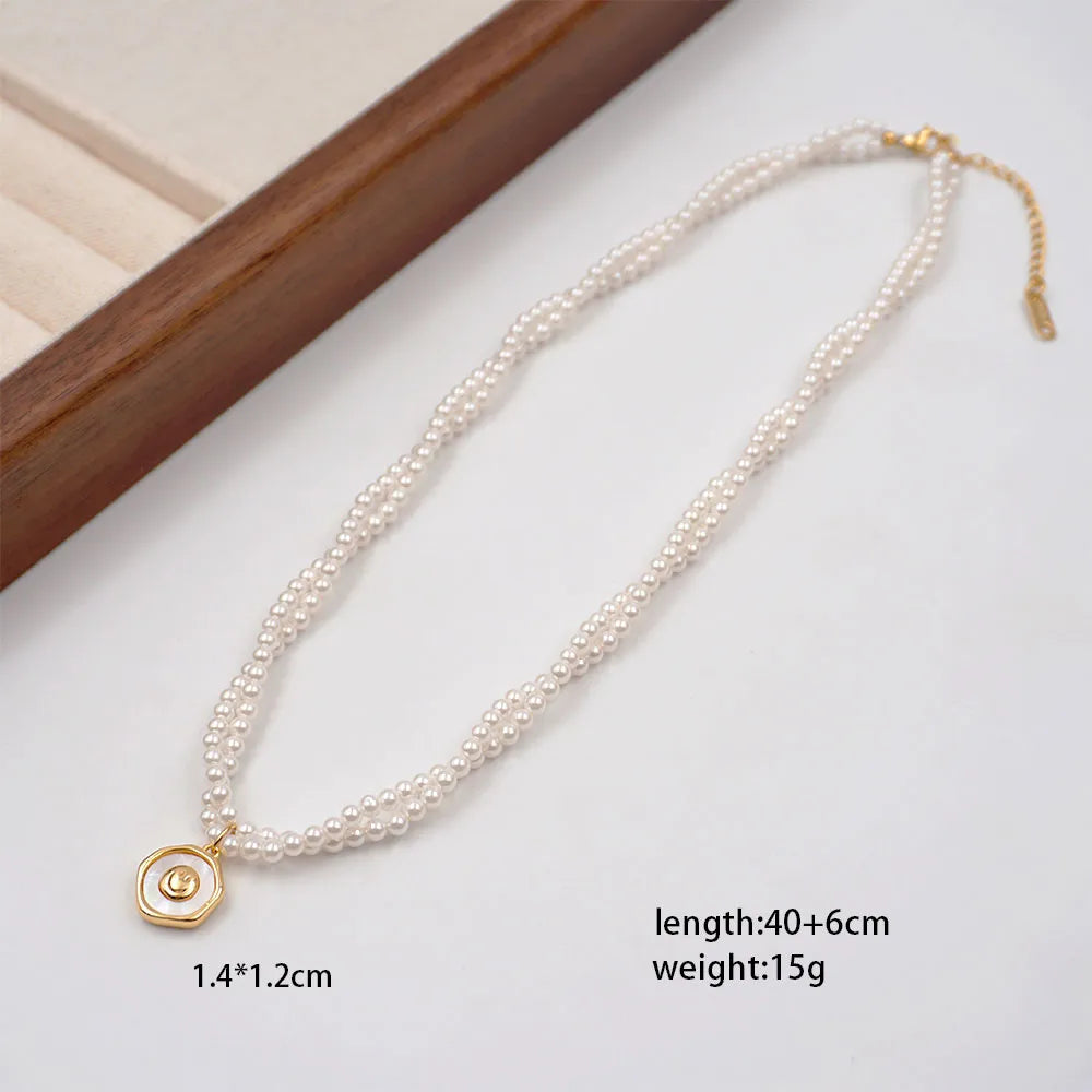 Casual Vacation Simple Style Flower Imitation Pearl Copper Beaded Shell Gold Plated Women'S Pendant Necklace