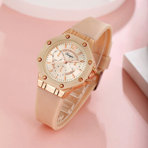 Casual Versatile Style Silicone Strap Quartz Watch For Men With Alloy Case And Round Dial