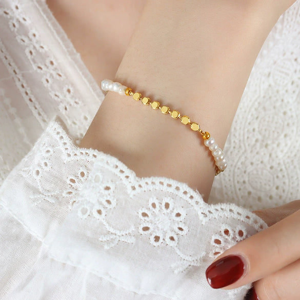 Chic Elegant Glossy Brass Freshwater Pearl Geometric Pattern Electroplated Women's Bracelet Light Luxury Non Fading Fashion Jewelry