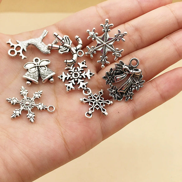 Christmas Silver Alloy Cartoon Accessories Necklace And Bracelet Pendants Electroplated