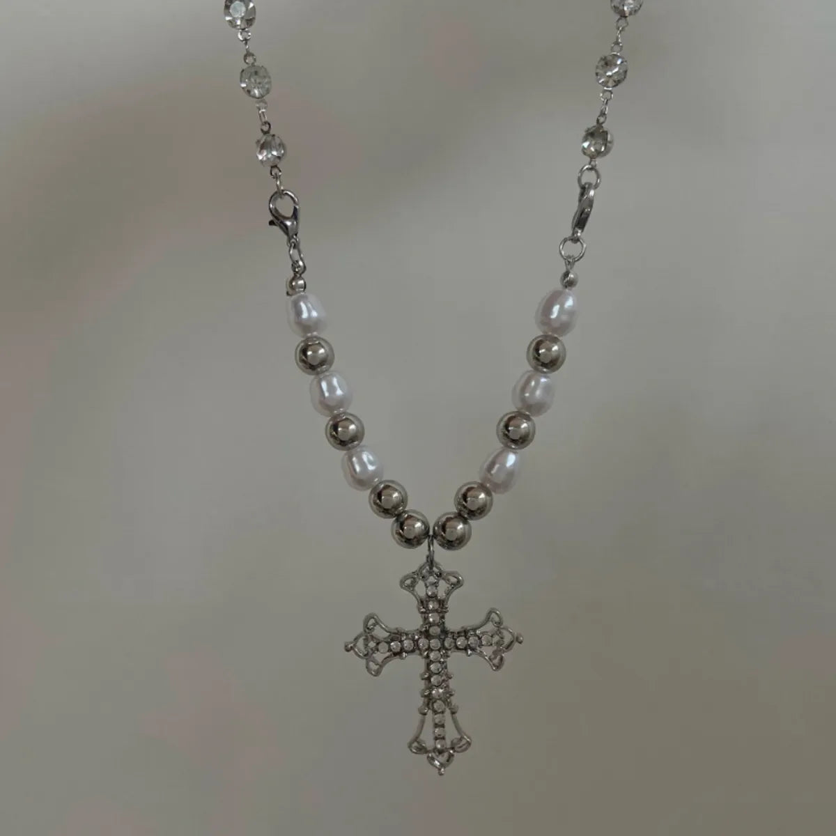 Classic Style Cross Rhinestones Zinc Alloy Wholesale Pendant Necklace