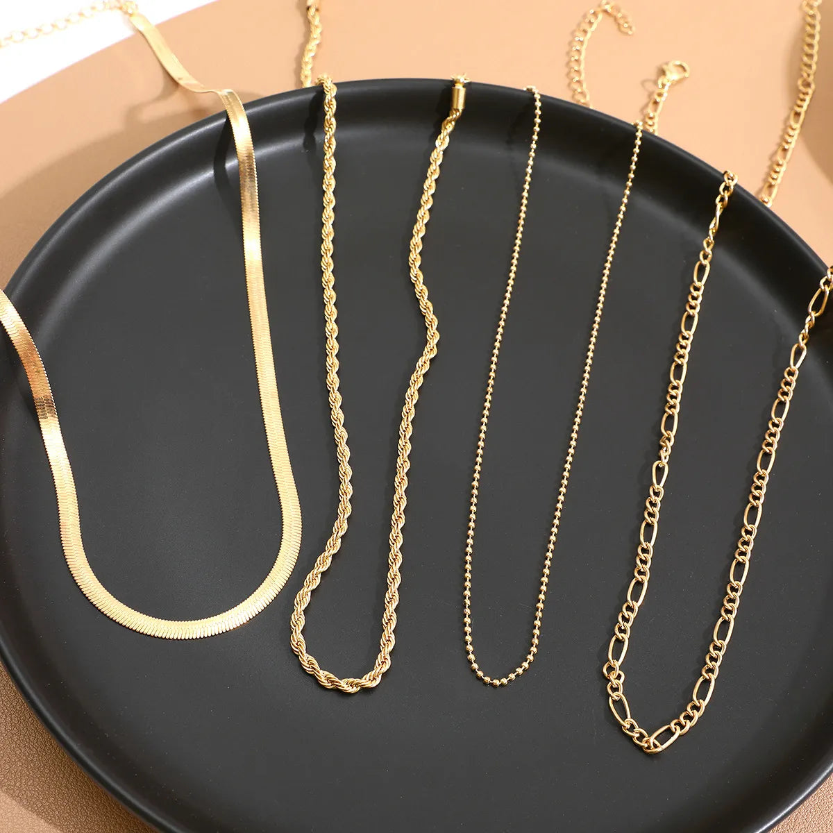 Classic Style Solid Color Alloy Plating Women'S Necklace