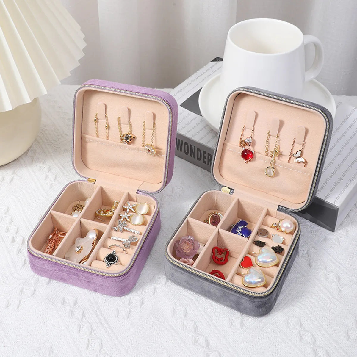 Classic Style Solid Color Flannel Jewelry Boxes