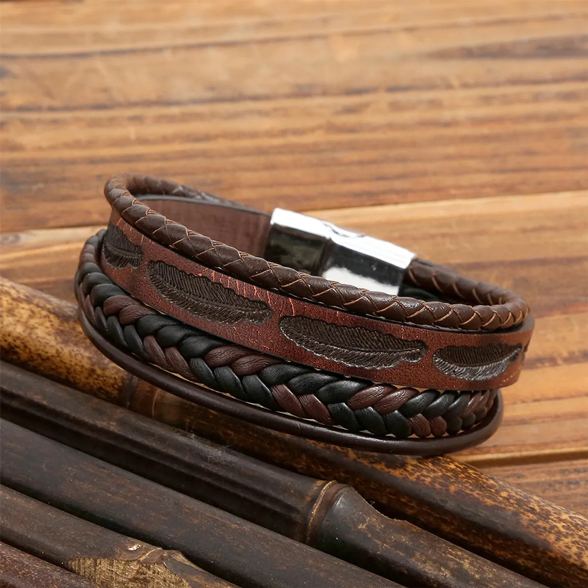 Classic Style Solid Color Pu Leather Alloy Men'S Bracelets