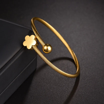 Classic Style Star Flower Stainless Steel Plating 18k Gold Plated Cuff Bracelets