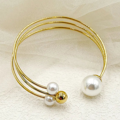 Classic Style Streetwear Commute Round 304 Stainless Steel 14K Gold Plated Pearl Bangle In Bulk