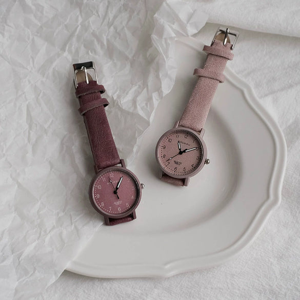 College Style Women's Alloy Case Ordinary Glass Mirror Quartz Digital Scale Retro Artistic Leisure Watch