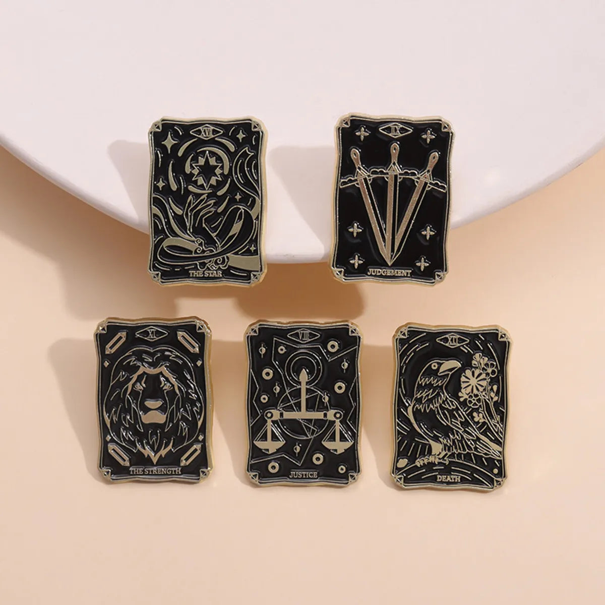 Cool Style Card Alloy Stoving Varnish Unisex Brooches