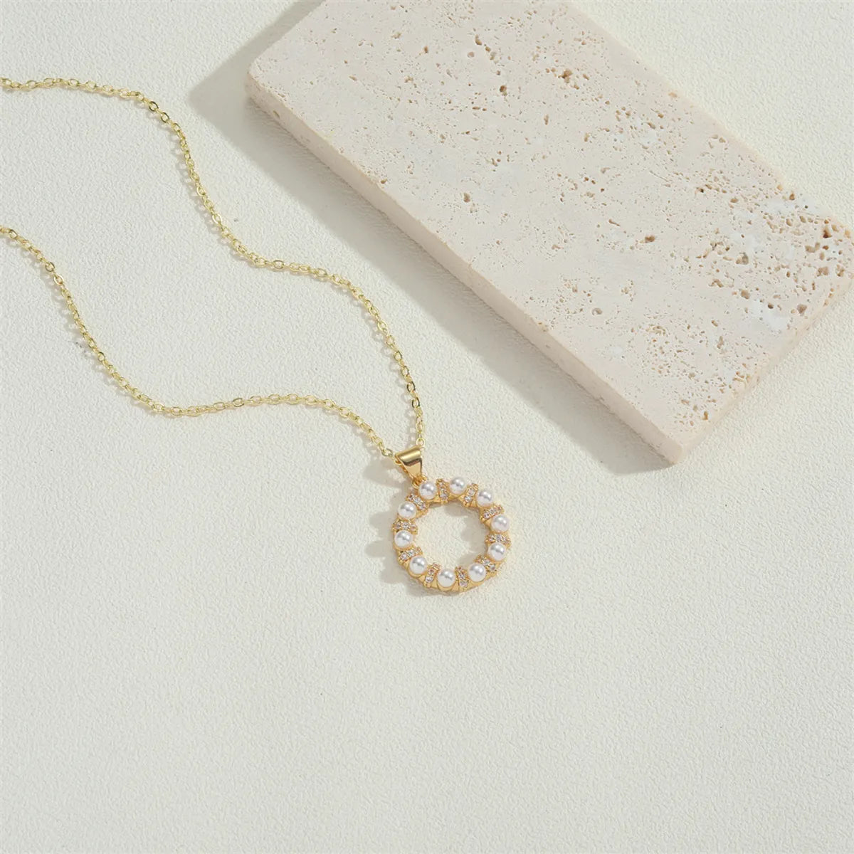 Copper 14K Gold Plated Vintage Style Simple Style Commute Enamel Hollow Out Inlay Elephant Eye Flower Pearl Zircon Pendant Necklace