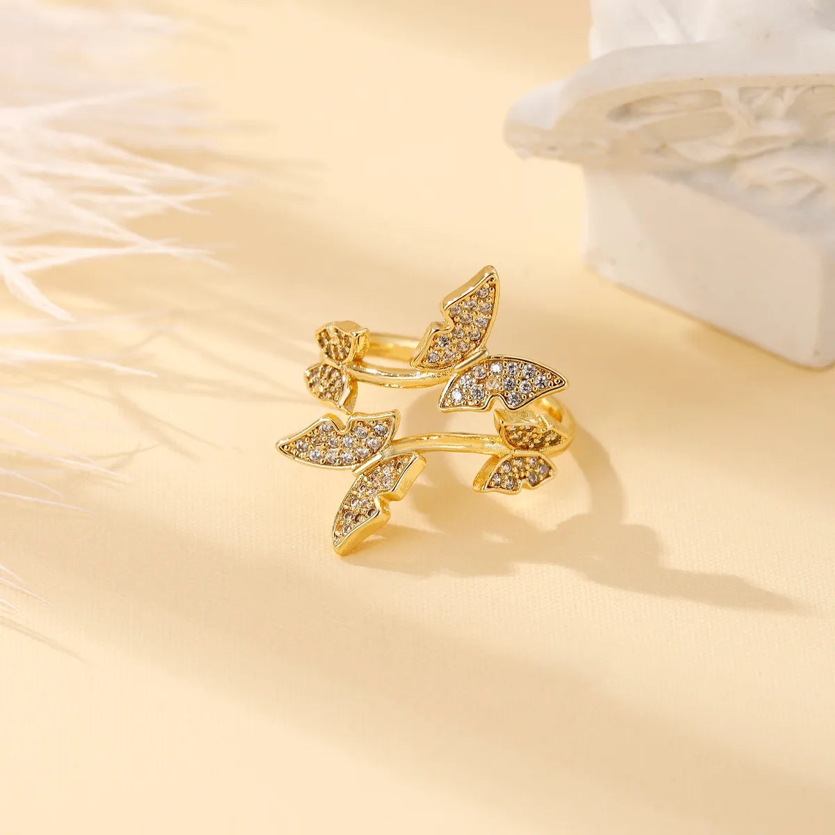 Copper 18K Gold Plated Basic Modern Style Classic Style Inlay Palm Butterfly Twist Artificial Pearls Zircon Open Rings