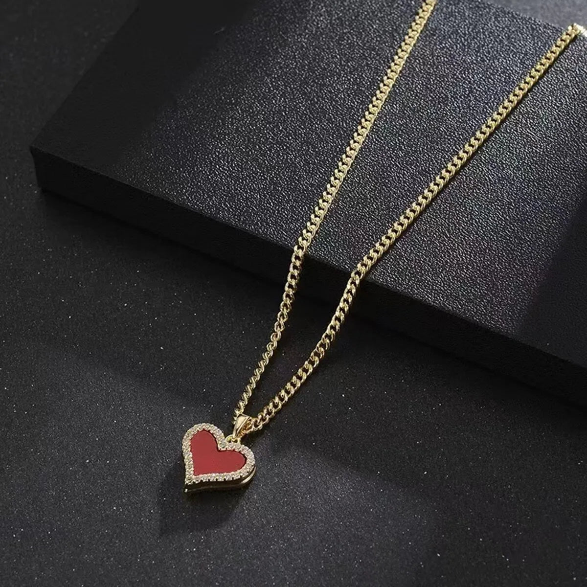 Copper 18K Gold Plated Elegant Romantic Heart Shape Inlay Zircon Pendant Necklace