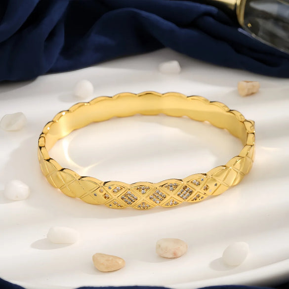 Copper 18K Gold Plated Inlay Geometric Zircon Bangle
