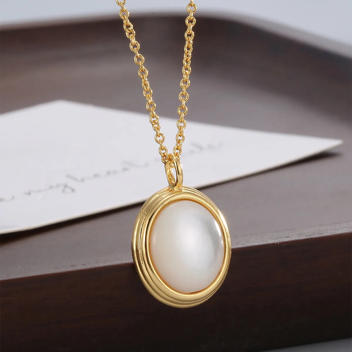 Copper 18K Gold Plated Inlay Oval Pearl Pendant Necklace