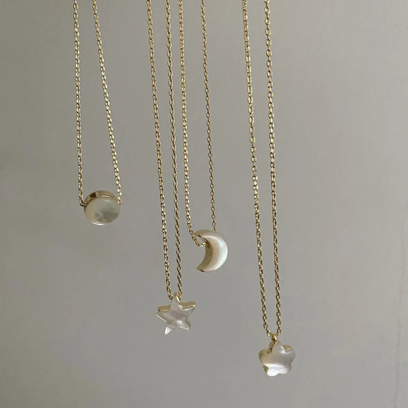 Copper 18K Gold Plated Simple Style Artistic Star Moon Flower Inlay Shell Necklace