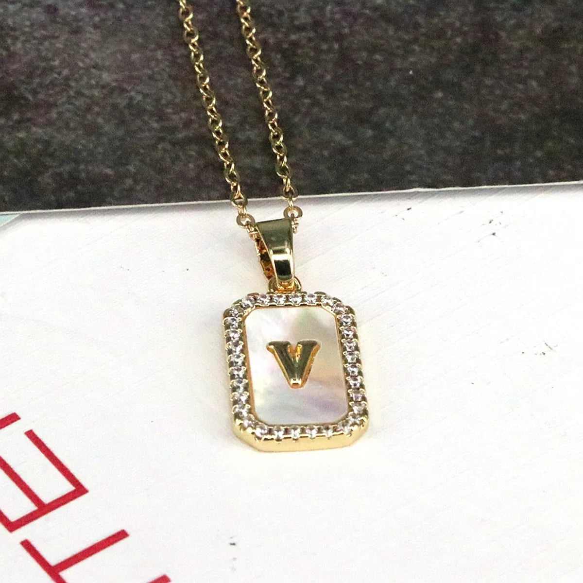 Copper 18K Gold Plated Simple Style Classic Style Plating Inlay Letter Shell Pendant Necklace