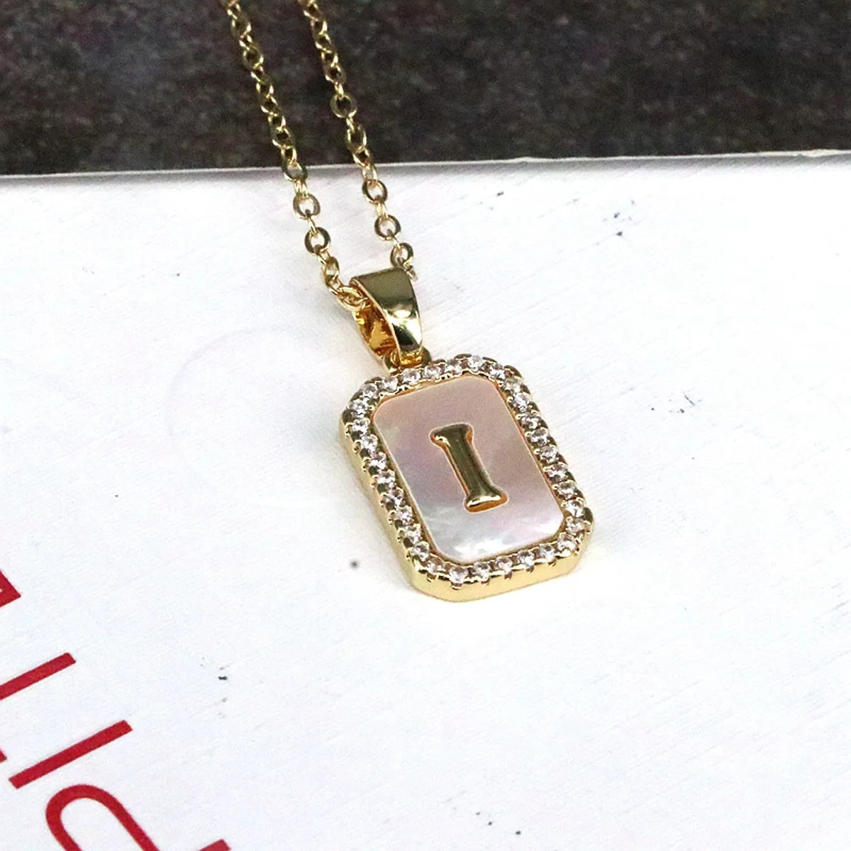 Copper 18K Gold Plated Simple Style Classic Style Plating Inlay Letter Shell Pendant Necklace