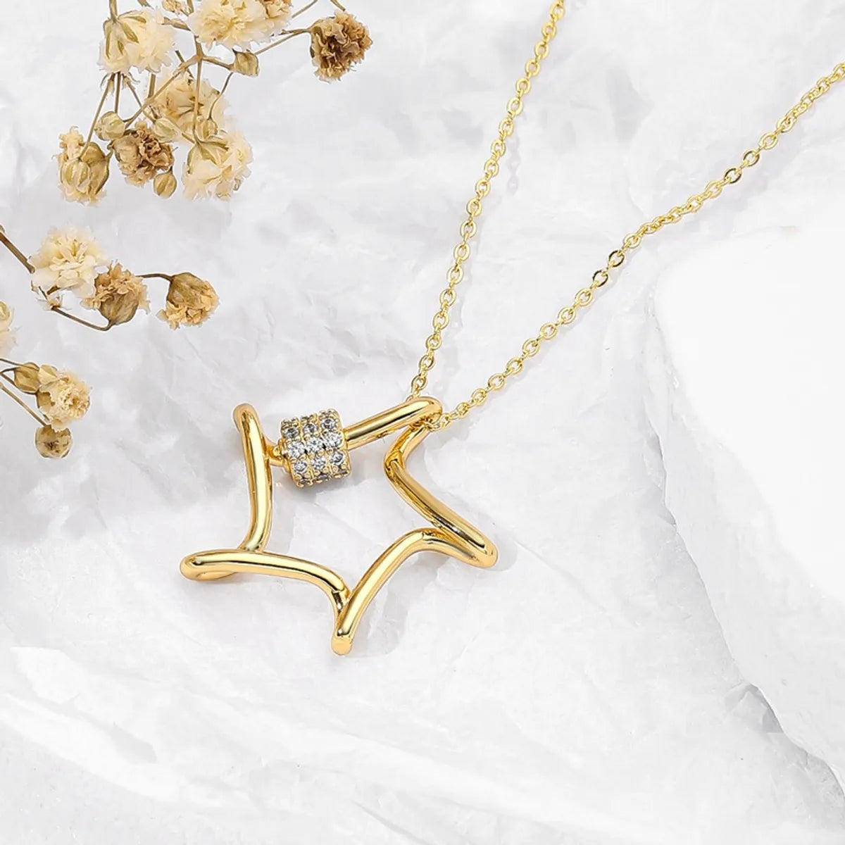 Copper 18K Gold Plated Simple Style Classic Style Plating Inlay Star Zircon Pendant Necklace