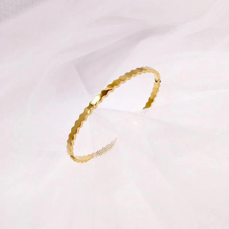 Copper 18K Gold Plated Simple Style Classic Style Plating Solid Color Bangle