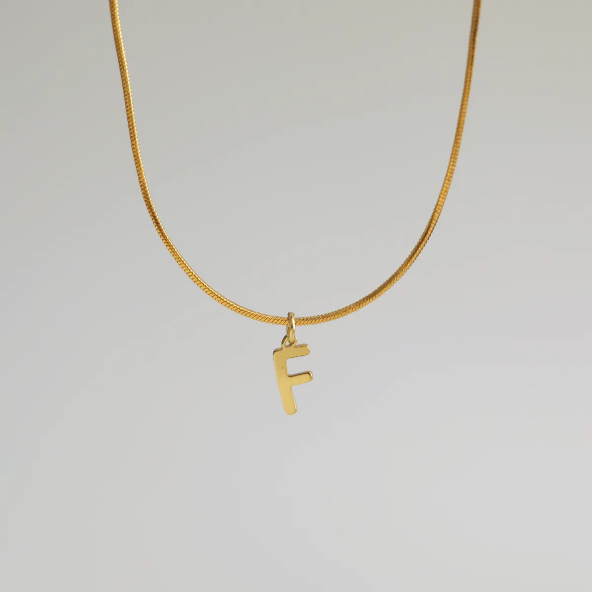 Wholesale Simple Style Commute Letter Copper 18K Gold Plated Pendant Necklace