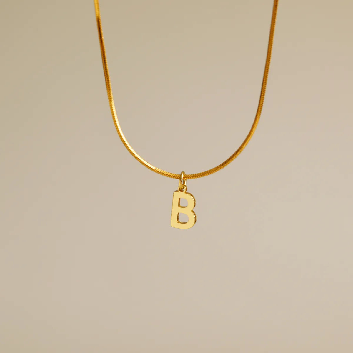 Wholesale Simple Style Commute Letter Copper 18K Gold Plated Pendant Necklace