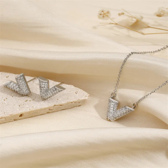 Copper 18K Gold Plated Simple Style Shiny Inlay V Shape Zircon Jewelry Set