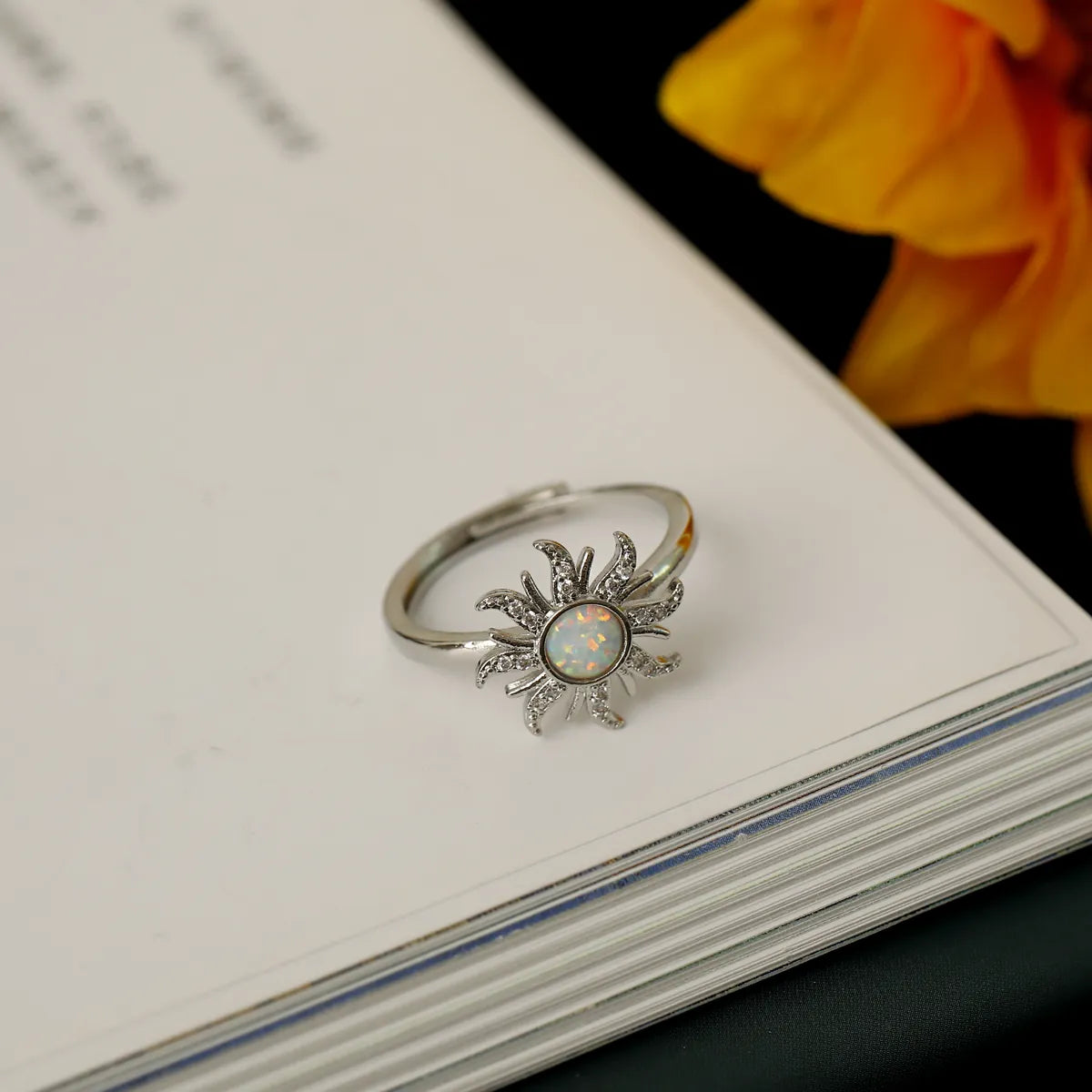 Copper 18K Gold Plated White Gold Plated Polishing Inlay Sun Flower Resin Zircon Open Rings