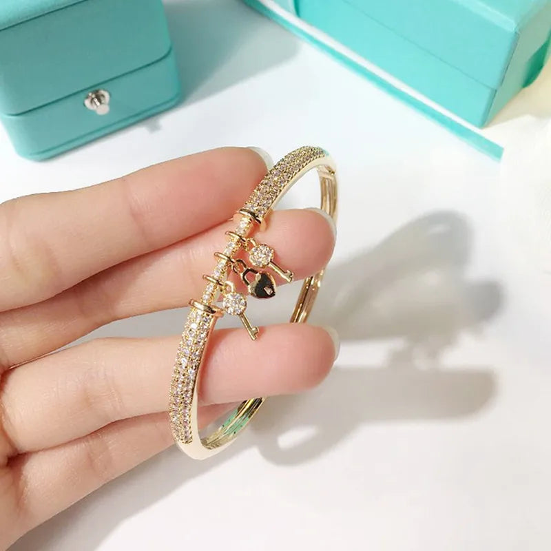 Copper Basic Classic Style Commute Plating Inlay Key Zircon Bangle