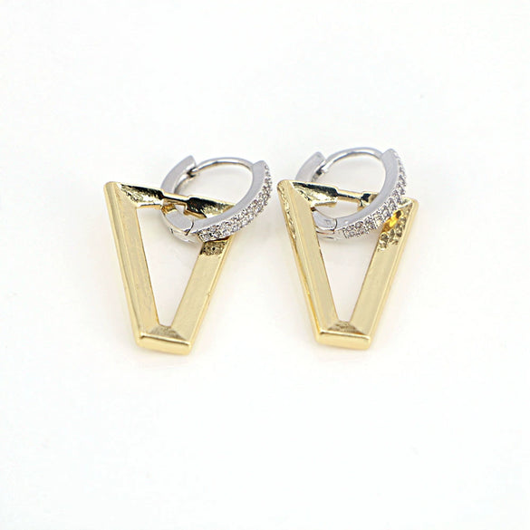 Copper Geometric Triangle Earrings With Electroplated Finish Simple Fashion Personality Stud Earrings