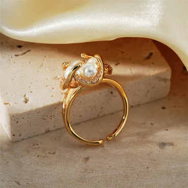 Copper K Gold Plated Modern Style Simple Style Classic Style Inlay Geometric Flower Artificial Pearls Open Rings